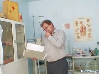 Romana dospelé pička lekárske zrkadlo gyno examination